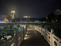 Shell Hotel (Wuzhou Wangcheng Plaza Sun Plaza)