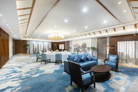 Ganzhou Gannan Motel Отели рядом с достопримечательностью «Jiangxi University of Science and Technology Applied Science College»