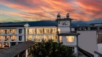 Floral Hotel·Xingfugang Bokewan Hotel (Dali Yanxi Swan Branch) Hotels in Dali