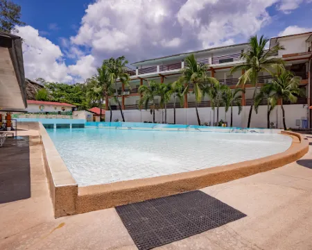 Whiterock Beach Hotel and Waterpark Hotels in Subic