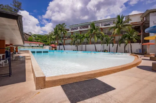 Whiterock Beach Hotel and Waterpark Hôtels à : 