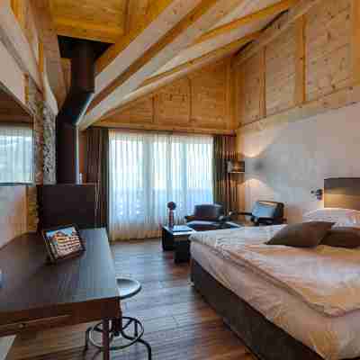 Bernerhof Swiss Quality Hotel Gstaad Rooms