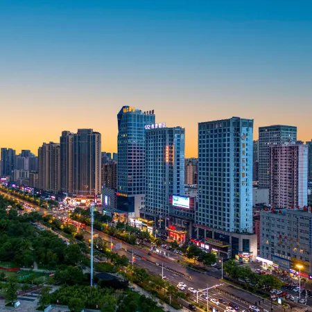 Xana Hotelle (Yichunshi Zhengfu Railway Station)