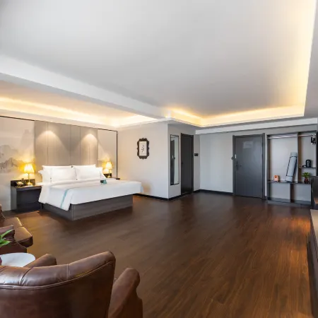 Xana Lite Hotel (Anshan Lishan Square Joy City)