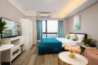 Cenxi Story Apartment (Nanjing New Town Science and Technology Park)