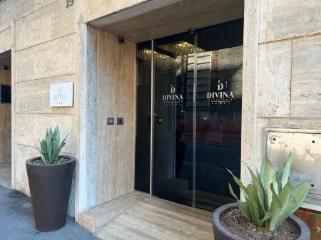 Divina Luxury Hotel