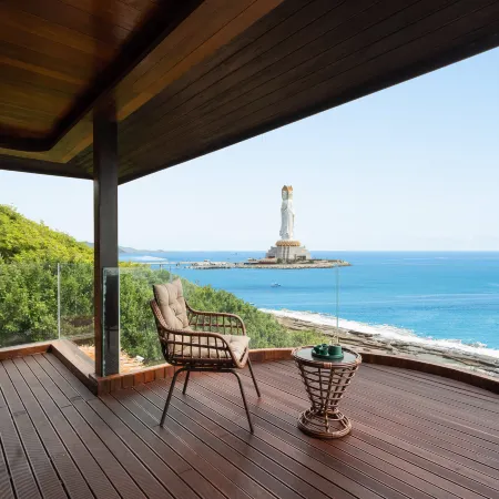 Tree House Nanshan Sanya Отели рядом с достопримечательностью «Храм Наньшань»
