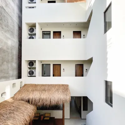 Xianju Chuchushan Homestay Hotels near Jingxingyan Scenic Zone