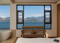 Dele Mingshu First Line Sea View Hotel (Dali Erhai Longkan Wharf)