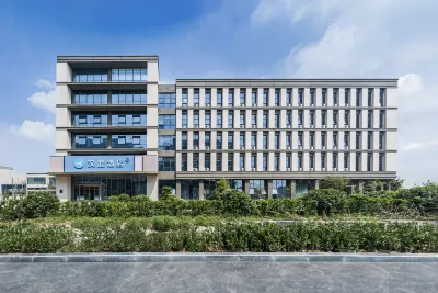 HanTing Hotel (Jinan Yaoqiang Airport Hangtian Avenue) Hotels near Jinan Yaoqiang International Airport