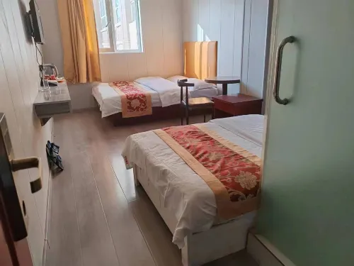 Yongning Dream Home Business Hotel