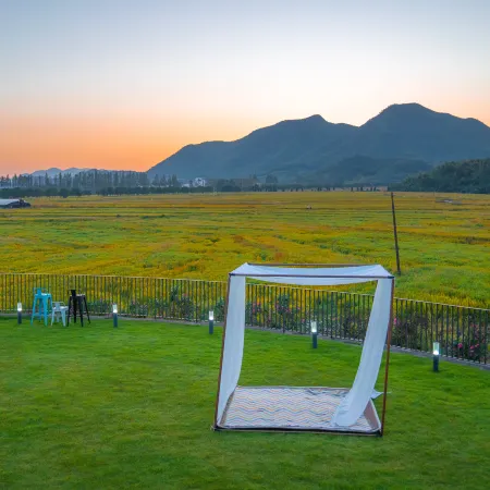 Moganshan - Designer Hot Spring Resort Homestay
