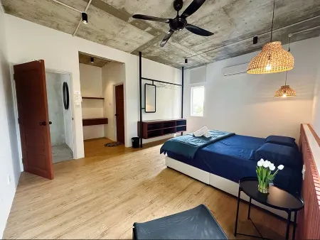 The Luxurious 245, A Famosa Melaka