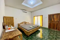 Duyung Rooms & Resto Gerupuk Hotels in Sengkol