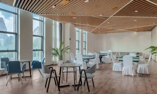 Holiday Inn Express Chongqing University Town by IHG
