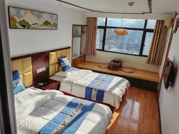 武當山原農厚道中国式旅館