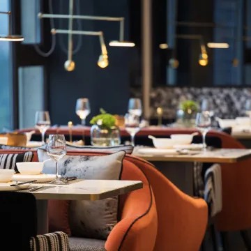 Elegant Hotel (Yintai City Branch, Tonglu, Hangzhou)