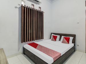 OYO 91243 Bina Syariah Guest House