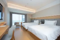 Star Season Hotel (Xi'an Xianyang International Airport Art Center Subway Station)