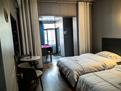 Yangjia Hotel