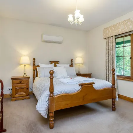 Country Pleasures Bed and Breakfast