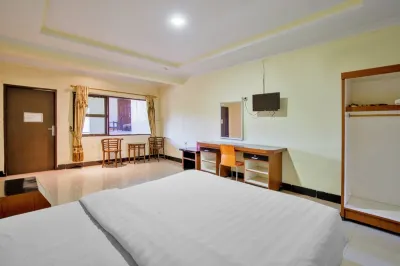 Malibou Hotel Medan Hotel dekat Pantai Romantis
