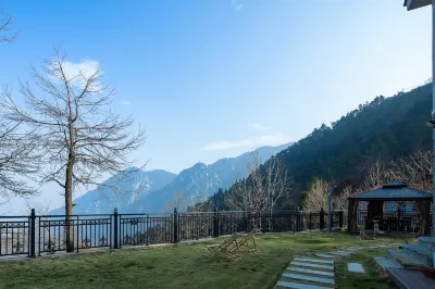 Floral Hotel·Lushan Shanshui Yuzhu hotel (Lushan Mountain Branch) Hotels in Lushan City