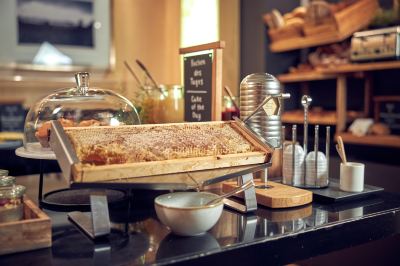 料理 ワッサートゥルム ホテル ケルン キュリオ コレクション by ヒルトンの写真