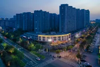 Borrman Hotel (Binhai Qichezhan Yigao Guangchang)