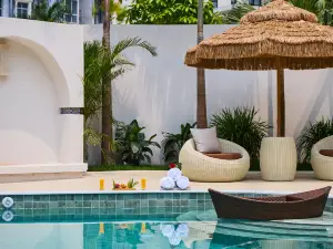 Floral Lux Hotel · Lingguo Villa (Beihai Silver Beach International Passenger Port Branch)