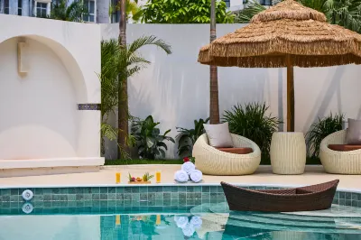 Floral Lux Hotel · Lingguo Villa (Beihai Silver Beach International Passenger Port Branch) 사이공 부두 주변 호텔
