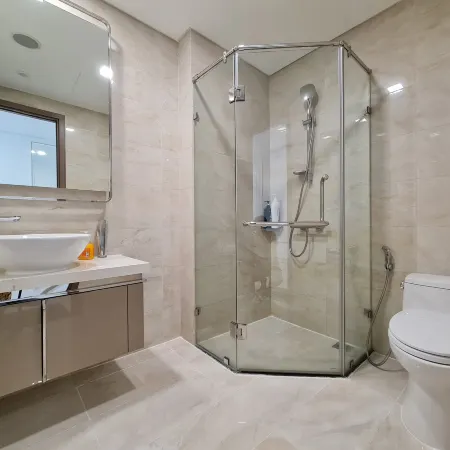Saigon Center 81 Apartment Hotel - WW Отели рядом с достопримечательностью «Небоскреб Landmark 81»