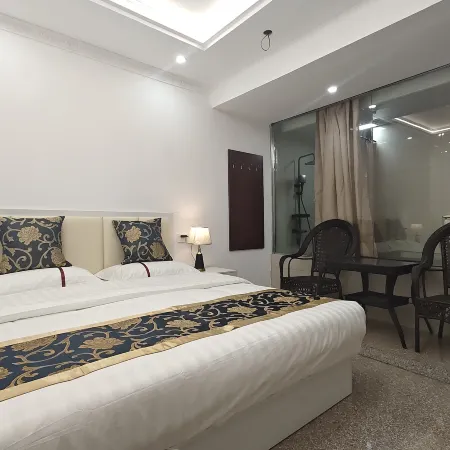 Lufeng Heijing Hengyu Business Hotel