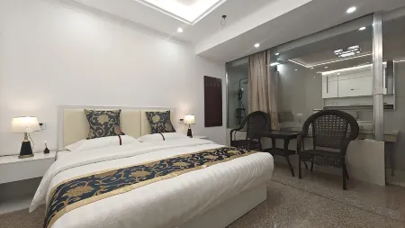 Lufeng Heijing Hengyu Business Hotel Отели рядом с достопримечательностью «Heijing Passenger Transport Terminal»