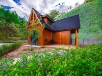 Chengde ai zai Cai yun ju shan gu mu Wu min su Hotels in Chengde County