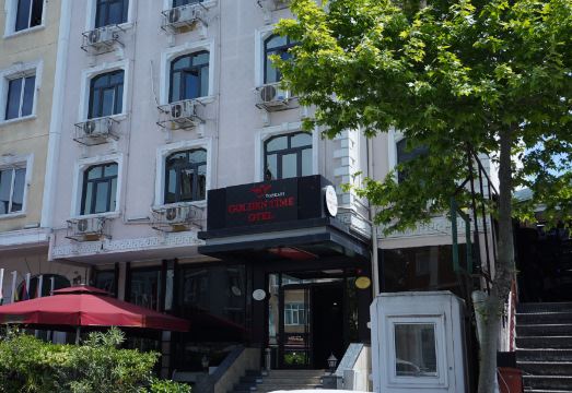 호텔 객실 내부