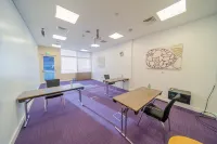 Premier Inn Abu Dhabi Airport (Business Park) - Business
