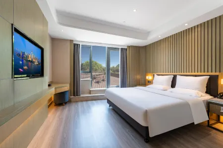 WORLD HOTEL Отели рядом с достопримечательностью «Harbin Institute of Technology»