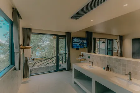 MOUNTAIN VILLA IN CLOUD Отели в г. Цзяньши