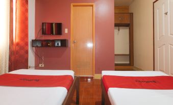 RedDoorz @ Farm Side Hotel Laoag City