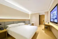 啟航飯店（長春龍嘉機場店） 東湖名郡客運站附近的飯店