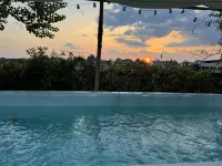 A thousand purple and red roof garden hotel (Guilin Liangjiang Sihu Scenic Area) - románticos