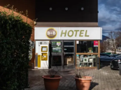 B&B ホテル グルノーブル センター ヴェルレーヌ グルノーブルのホテル