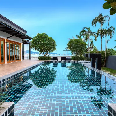 ناريا بايفرونت فوكيت Hotels near ميناء تشالونغ