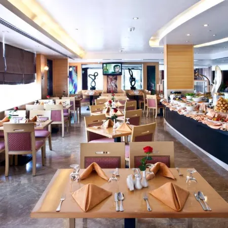 Landmark Riqqa Hotel Dubai Отели рядом с достопримечательностью «Станция метро Union»