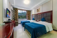 Weiheng Business Hotel Hotels in Yichuan