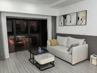 Pinsu Theme Apartment (Lecaicheng)