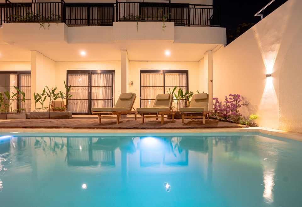 사누르 해변 근처 켈라야 게스트하우스 위치