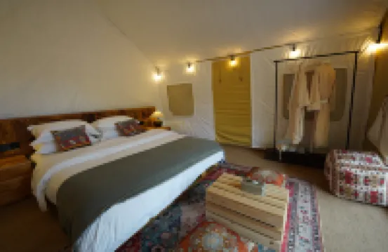 切格（無量山）野奢營地