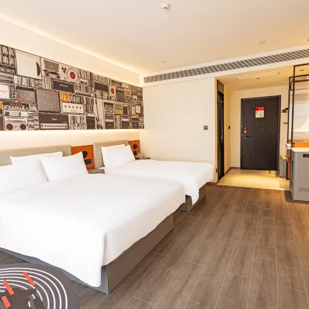 Ibis Hotel (Jinzhong Pingyao Ancient City North Gate)